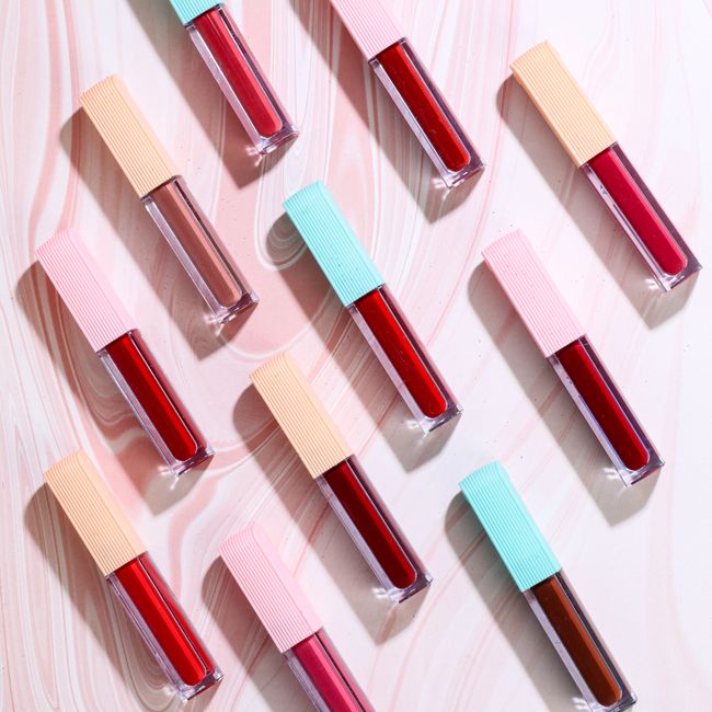 Tekući ruž Velvet Nude